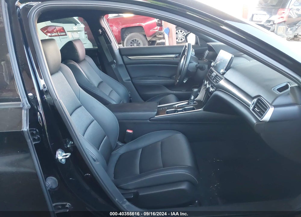 2018 HONDA ACCORD SPORT VIN: 1HGCV1F33JA184093