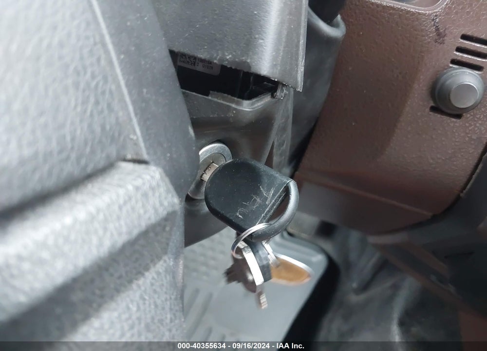 2011 FORD F-450 CHASSIS XL VIN: 1FDUF4GT2BEA96240