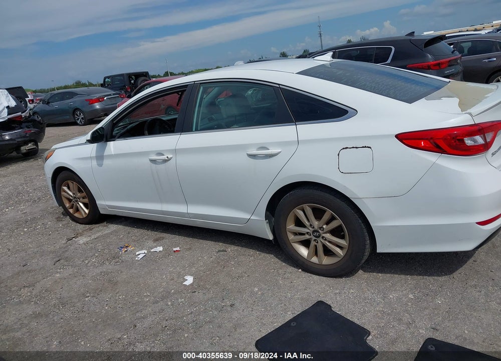 2015 HYUNDAI SONATA VIN: 5NPE24AF1FH249428