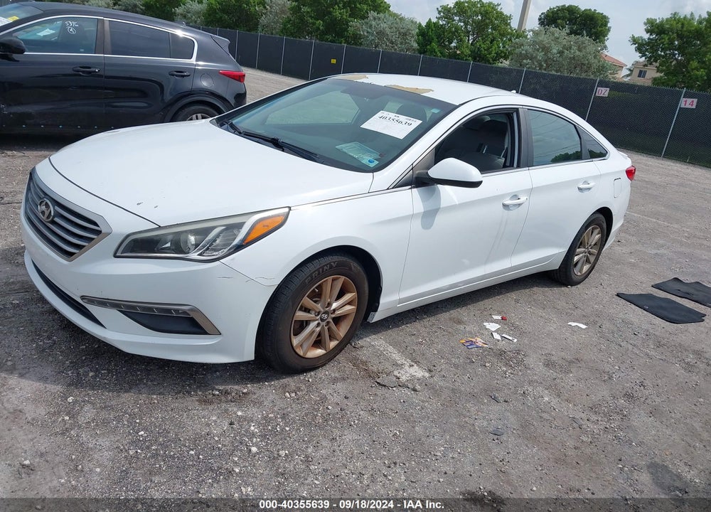 2015 HYUNDAI SONATA VIN: 5NPE24AF1FH249428