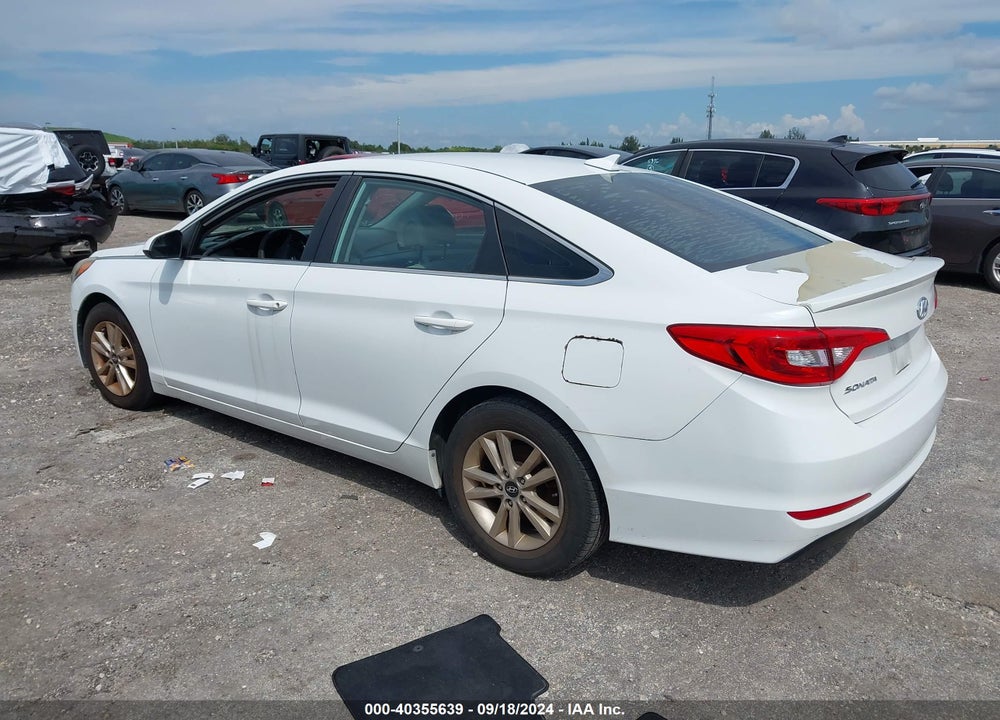 2015 HYUNDAI SONATA VIN: 5NPE24AF1FH249428