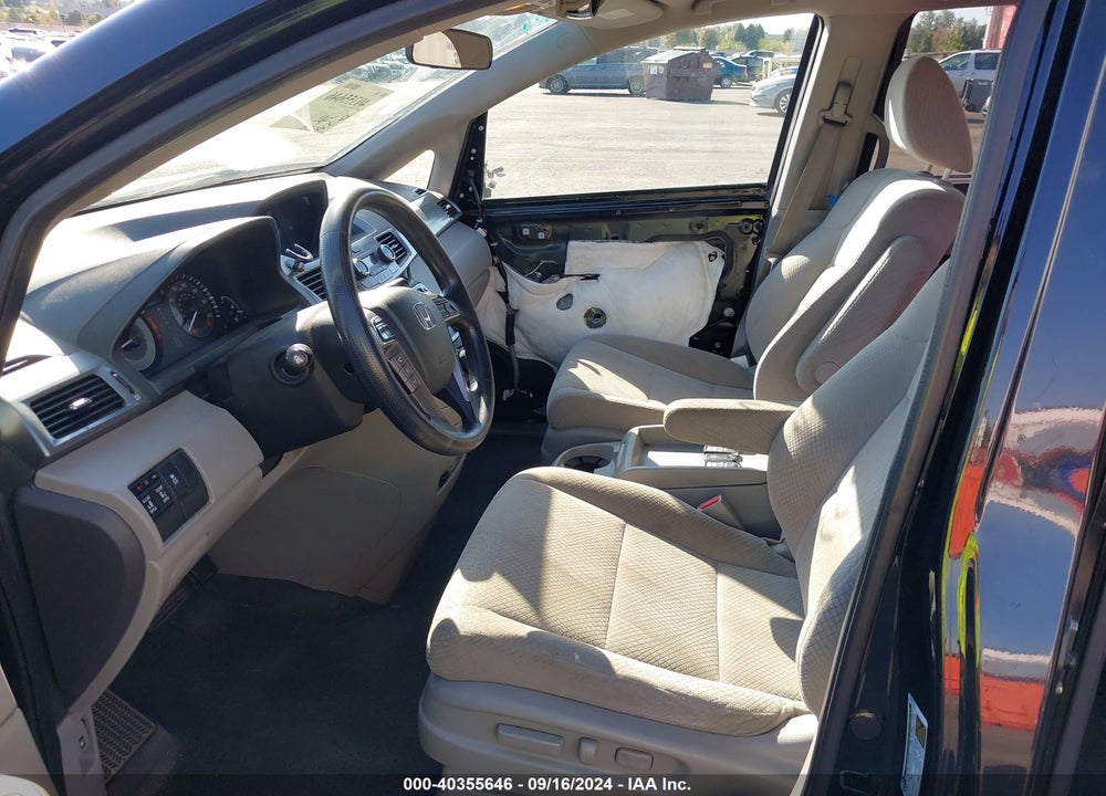 2016 HONDA ODYSSEY SE VIN: 5FNRL5H31GB076851