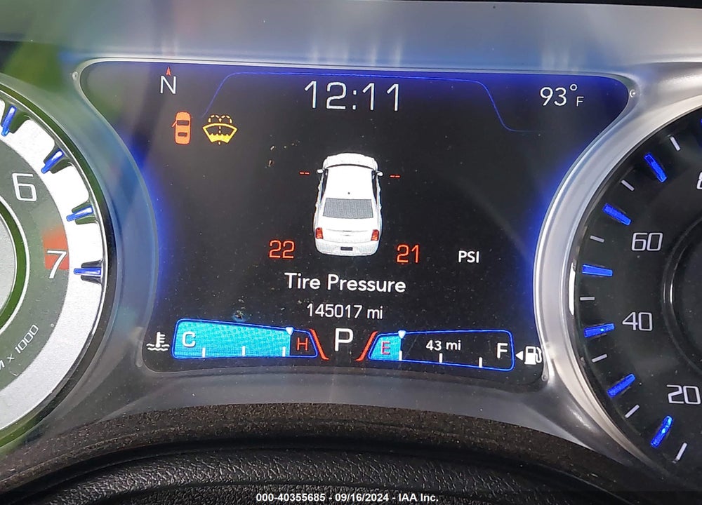 2017 CHRYSLER 300 300S VIN: 2C3CCABG6HH560136