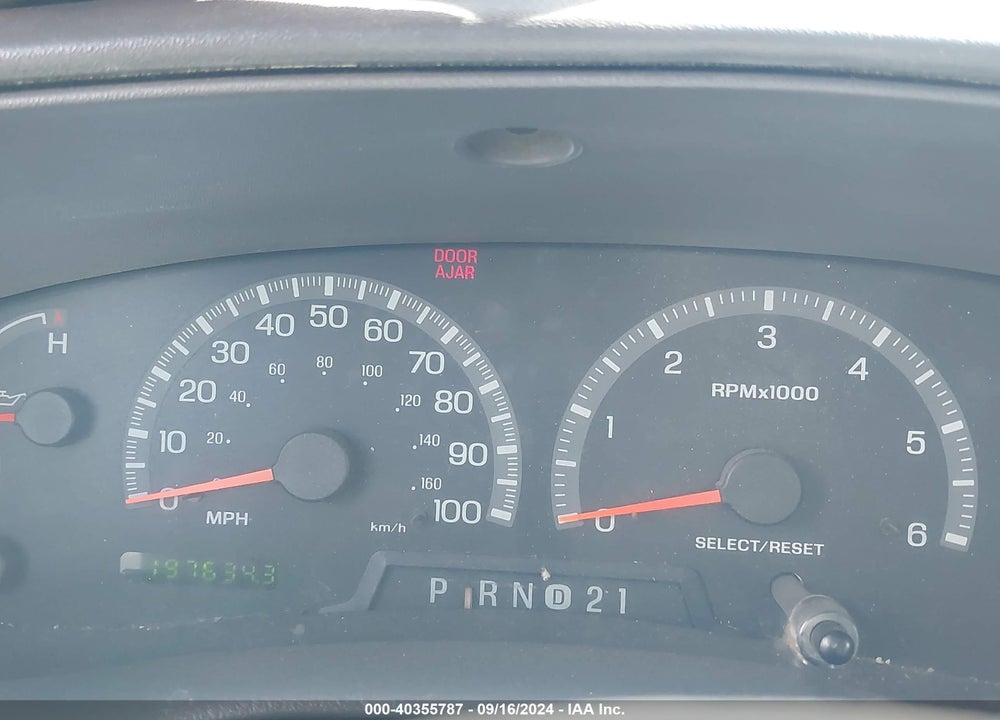 1999 FORD F-250 LARIAT/WORK SERIES/XL/XLT VIN: 1FTPX28L3XKB31880