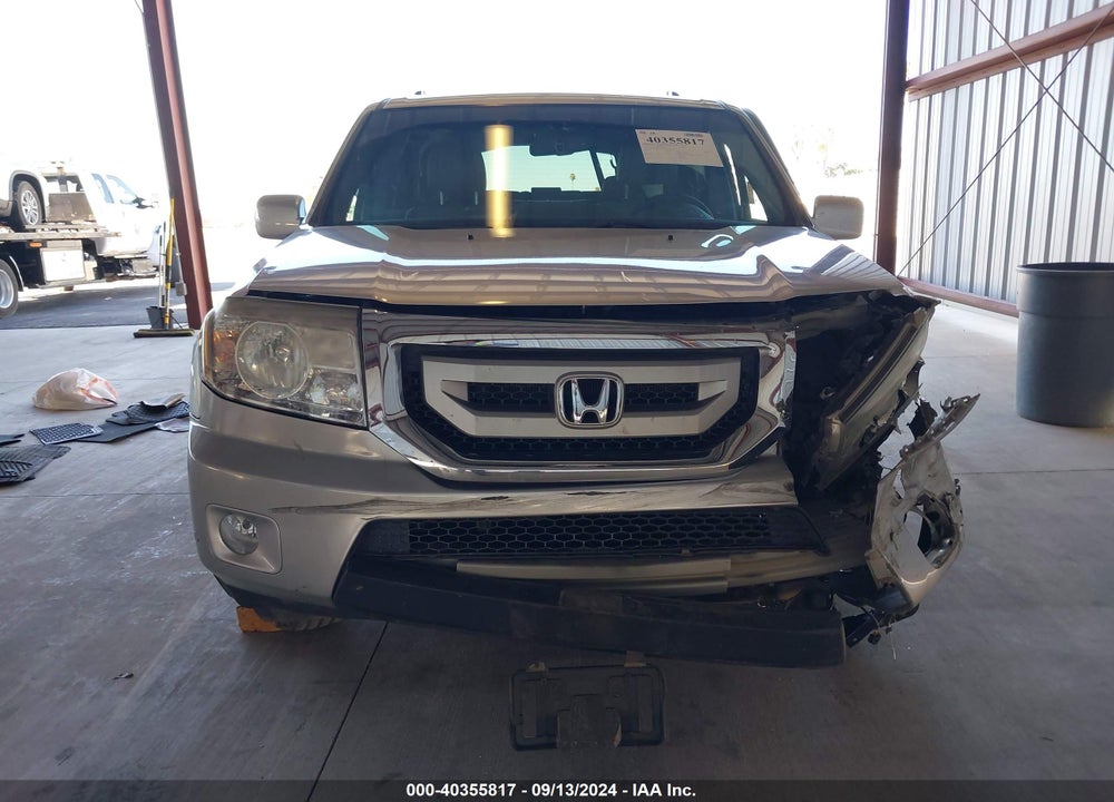 2011 HONDA PILOT TOURING VIN: 5FNYF4H94BB076630