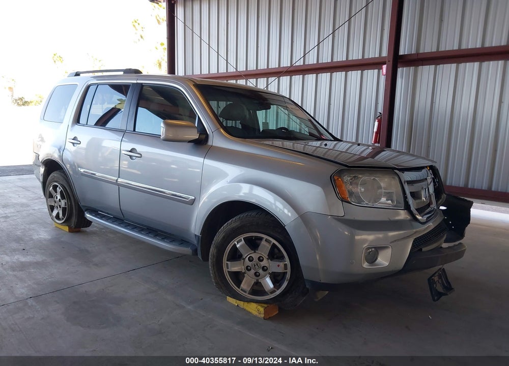 2011 HONDA PILOT TOURING VIN: 5FNYF4H94BB076630