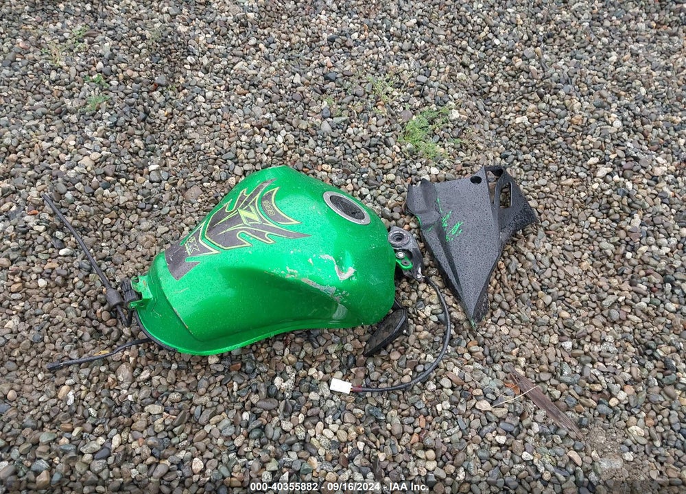 2013 KAWASAKI ZR1000 D VIN: JKAZRCD1XDA036547