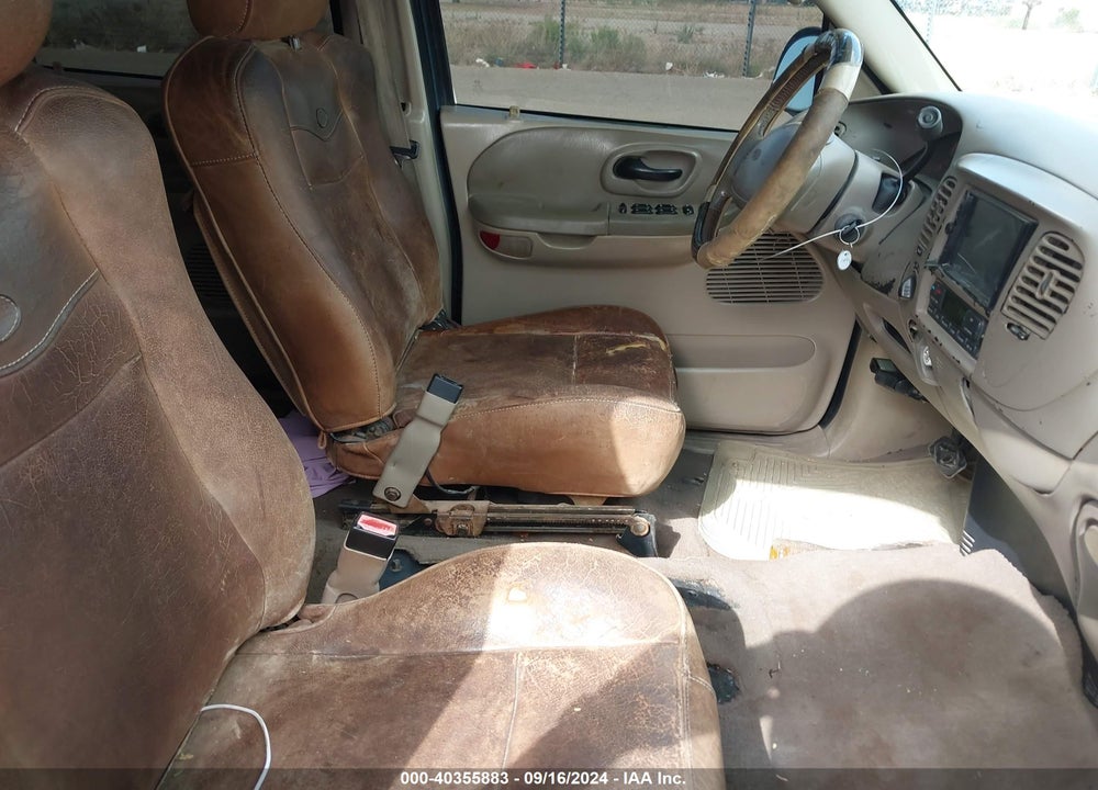 2002 FORD F-150 LARIAT/XLT VIN: 1FTRW08L62KD62555