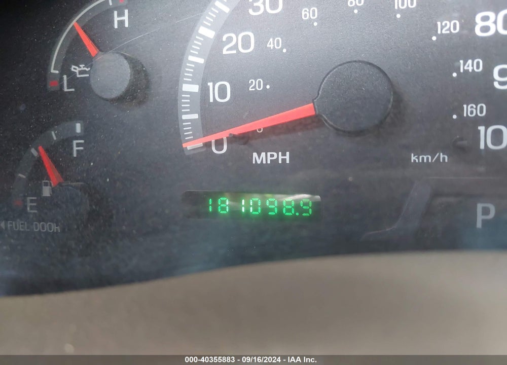 2002 FORD F-150 LARIAT/XLT VIN: 1FTRW08L62KD62555