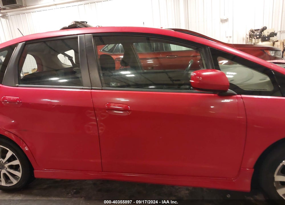 2013 HONDA FIT SPORT VIN: JHMGE8H56DC009478