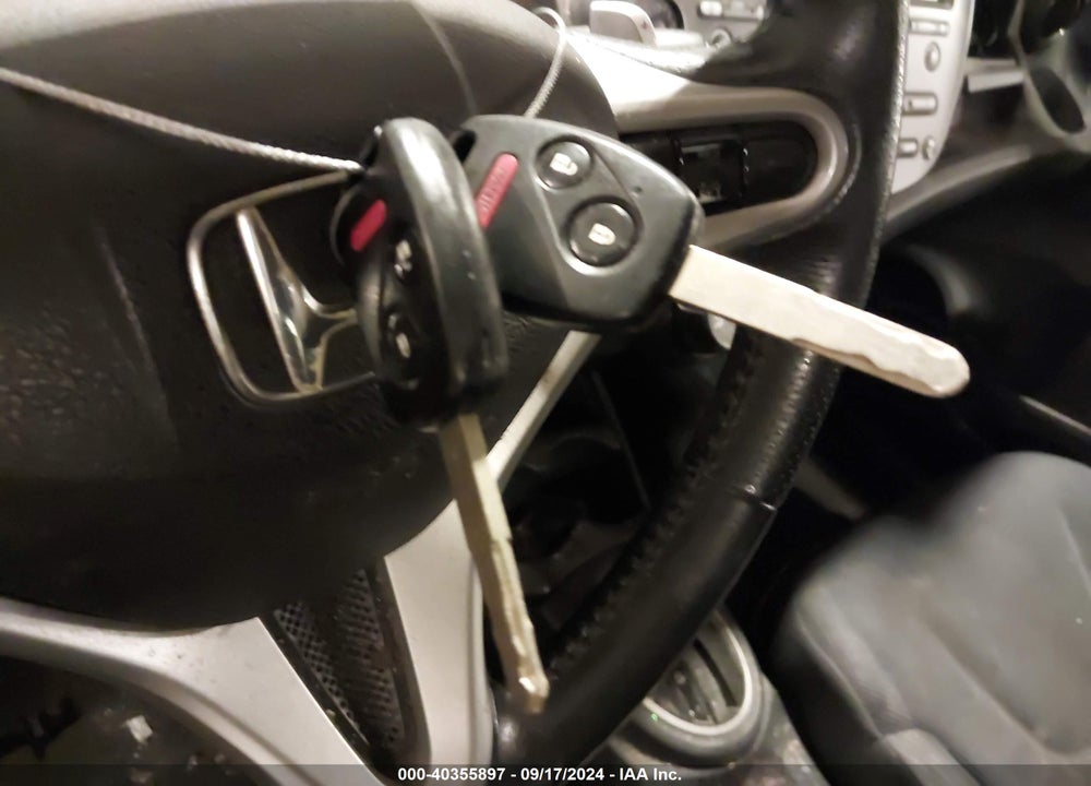 2013 HONDA FIT SPORT VIN: JHMGE8H56DC009478