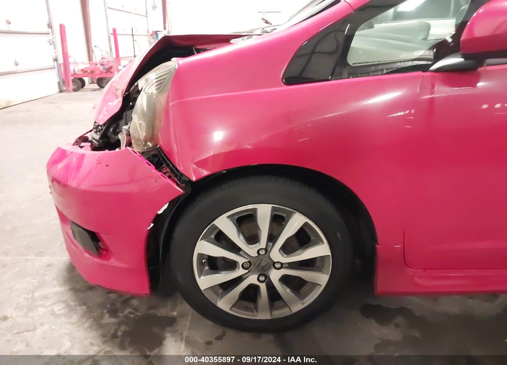 2013 HONDA FIT SPORT VIN: JHMGE8H56DC009478