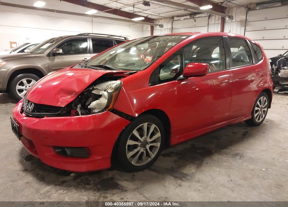 2013 HONDA FIT SPORT VIN: JHMGE8H56DC009478