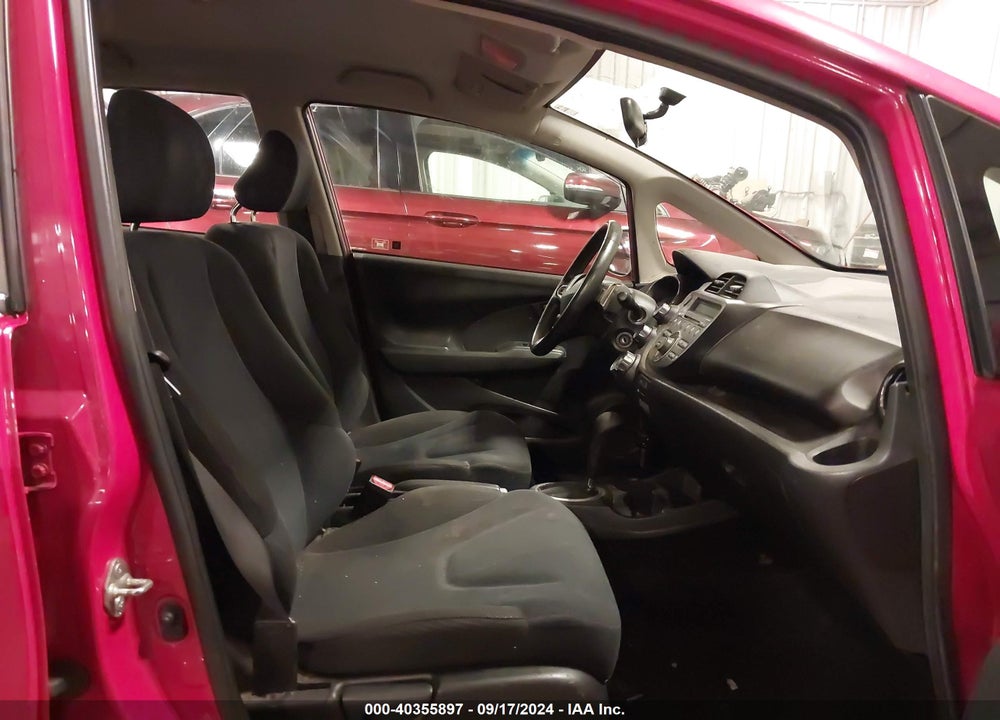 2013 HONDA FIT SPORT VIN: JHMGE8H56DC009478