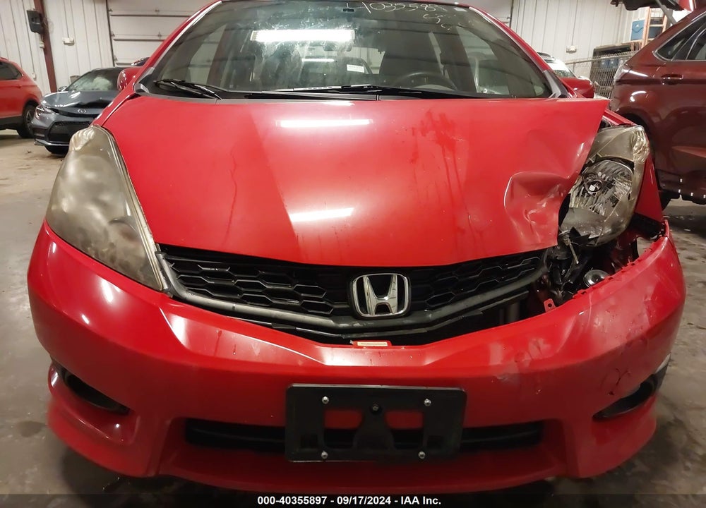 2013 HONDA FIT SPORT VIN: JHMGE8H56DC009478