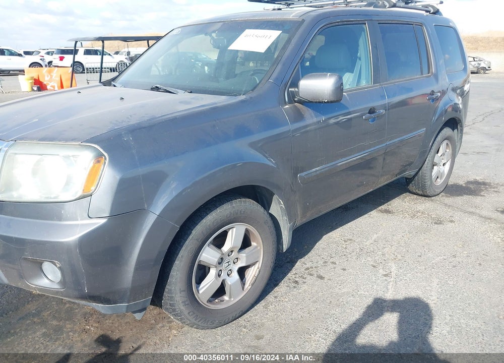 2011 HONDA PILOT EX-L VIN: 5FNYF4H74BB089215