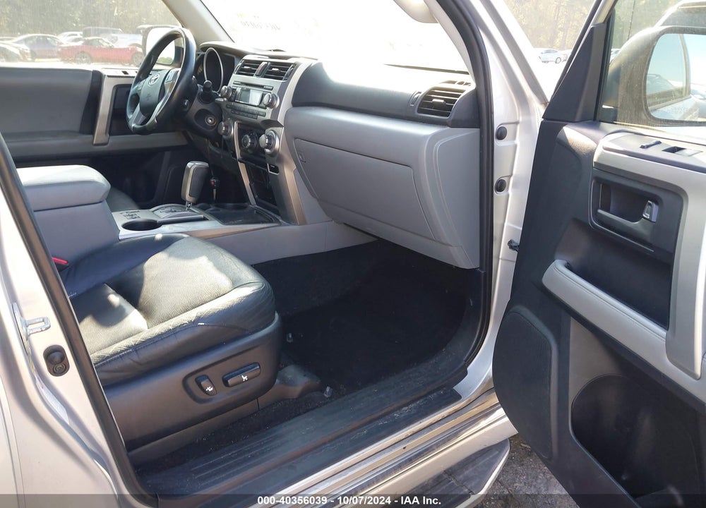 2011 TOYOTA 4RUNNER SR5 V6 VIN: JTEZU5JR3B5029922