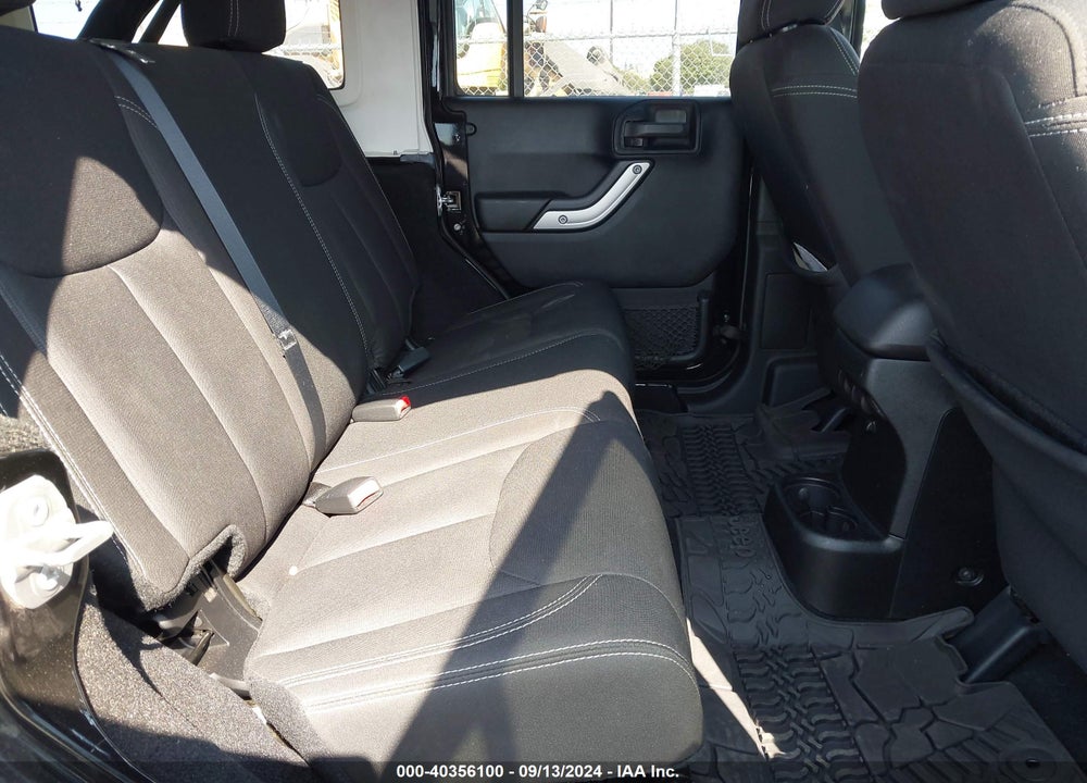 2015 JEEP WRANGLER UNLIMITED RUBICON VIN: 1C4BJWFGXFL690652