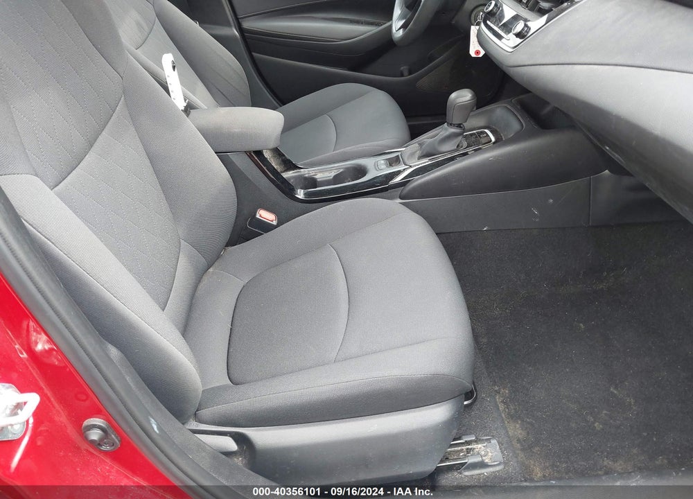 2020 TOYOTA COROLLA LE VIN: 5YFEPRAE7LP035743