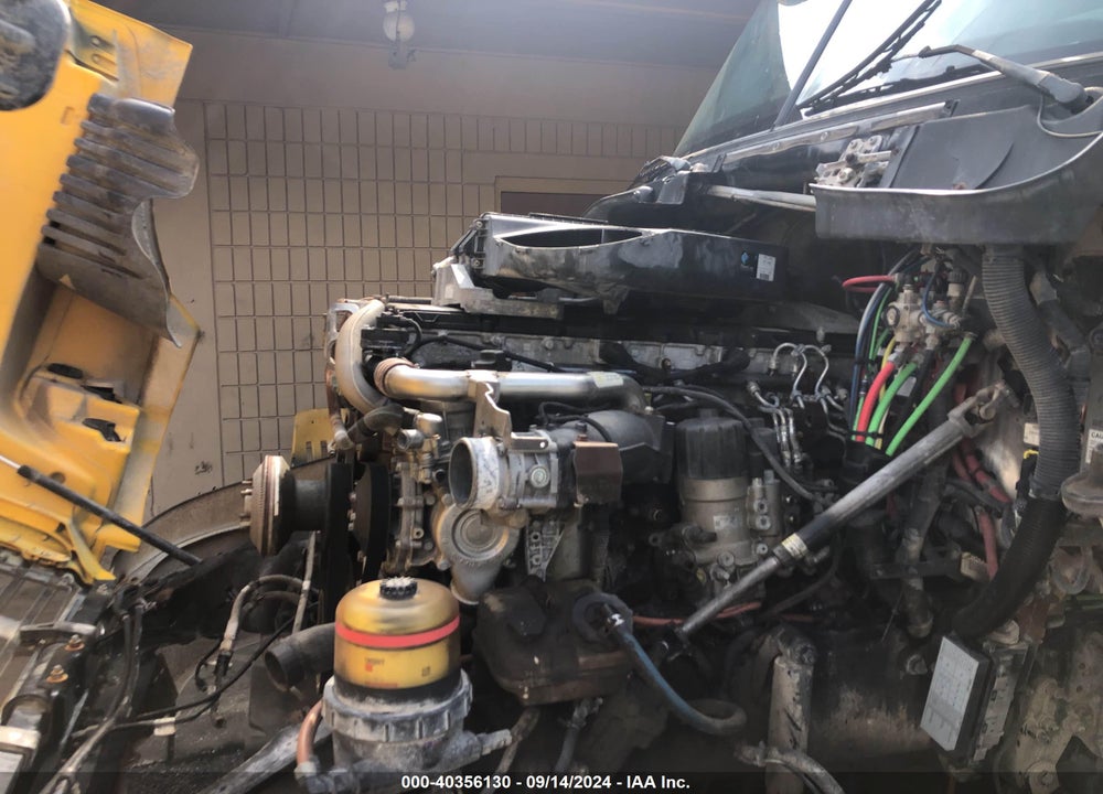 2014 FREIGHTLINER CASCADIA 125 VIN: 3AKJGEDV8ESFJ5899