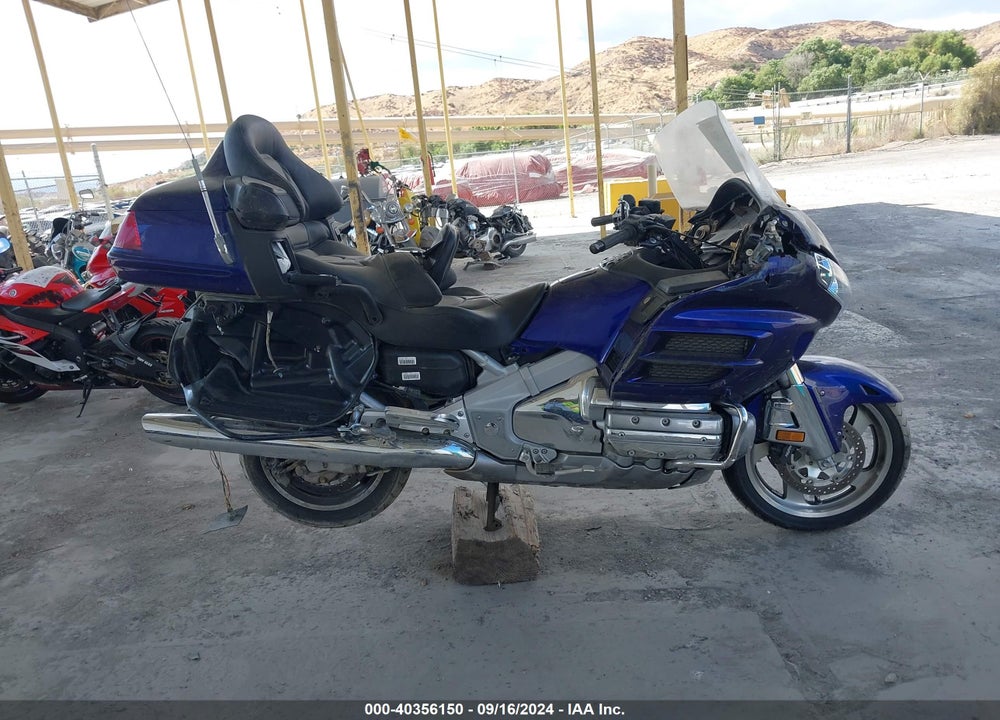 2002 HONDA GL1800 VIN: 1HFSC47022A101380