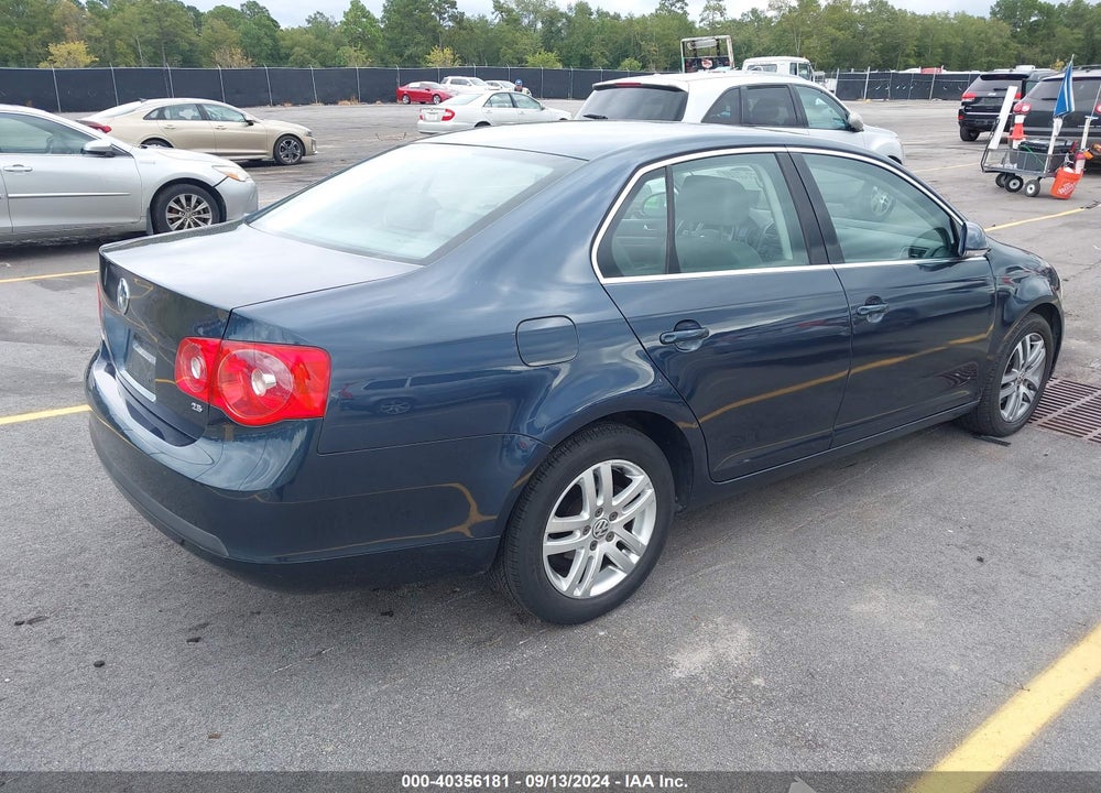 2005 VOLKSWAGEN JETTA 2.5 VIN: 3VWSF71KX5M611199