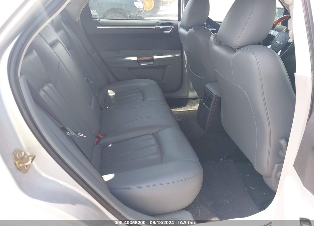2005 CHRYSLER 300C VIN: 2C3JA63H25H101067