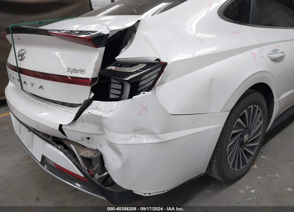 2021 HYUNDAI SONATA LIMITED VIN: KMHL54JJ9MA023589