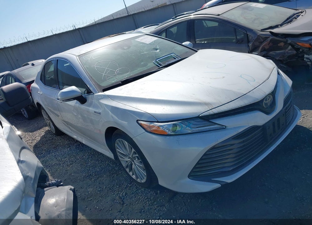 2020 TOYOTA CAMRY XLE HYBRID VIN: 4T1F31AK0LU542473