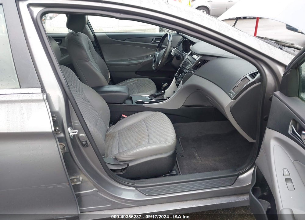 2012 HYUNDAI SONATA SE VIN: 5NPEC4AC7CH418429