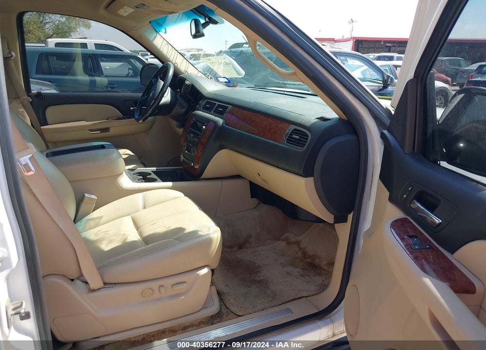 2007 CHEVROLET TAHOE LT VIN: 1GNFC13J27R409061