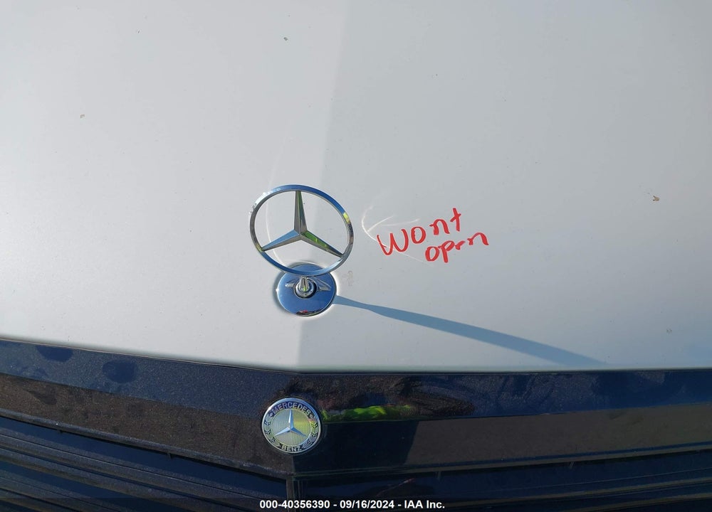 2011 MERCEDES-BENZ S 550 VIN: WDDNG7BB7BA404893