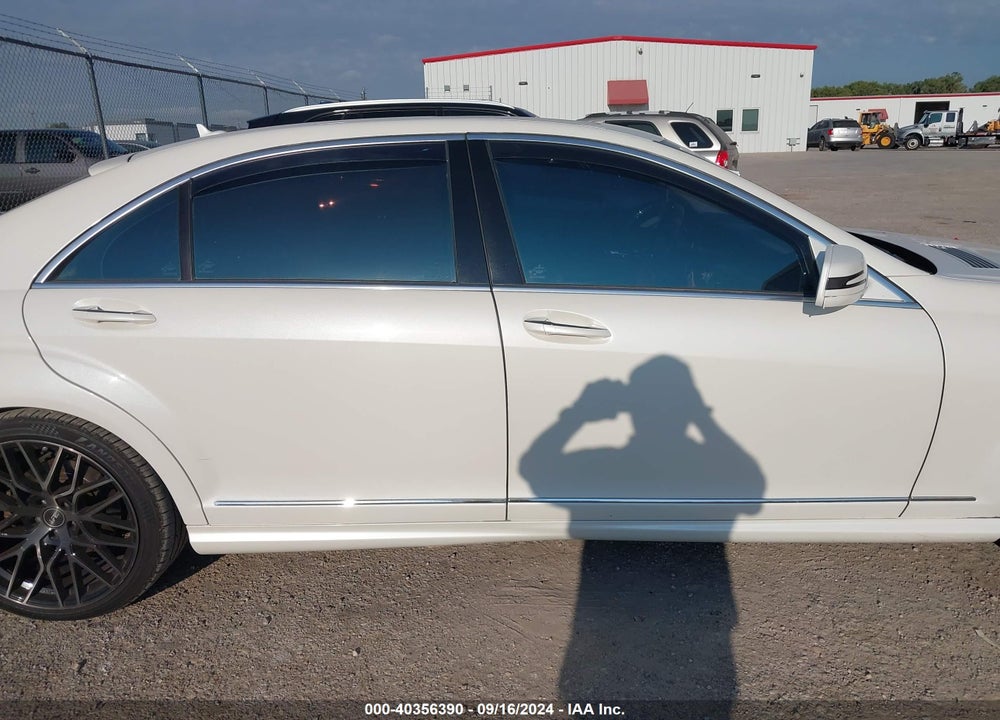 2011 MERCEDES-BENZ S 550 VIN: WDDNG7BB7BA404893