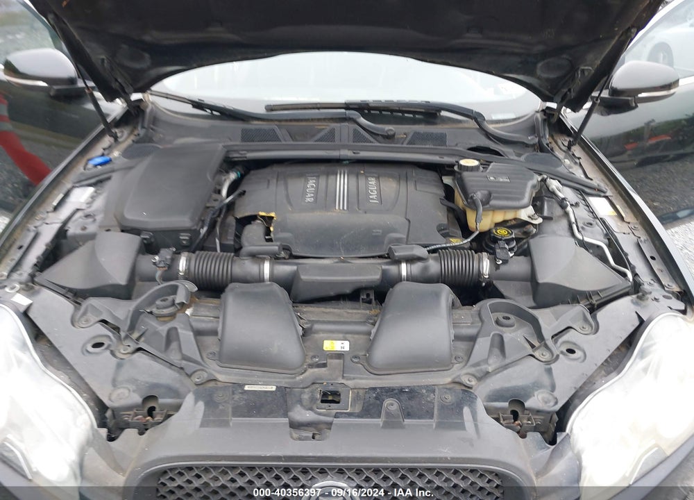 2010 JAGUAR XF PREMIUM VIN: SAJWA0GB7ALR76096