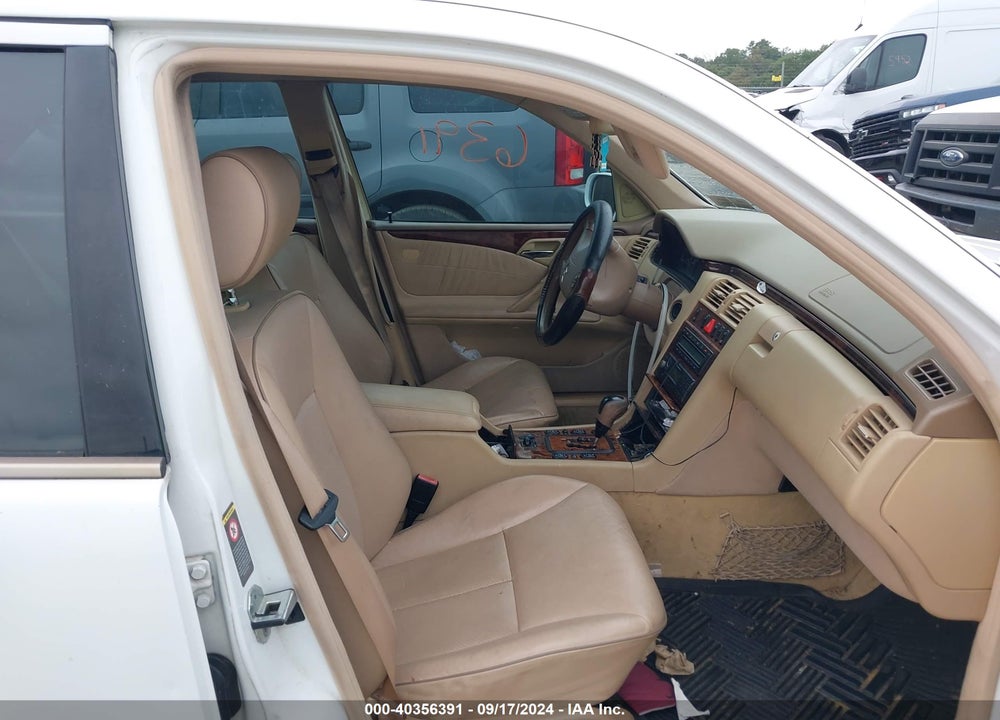 2001 MERCEDES-BENZ E 430 VIN: WDBJF70J71B182627