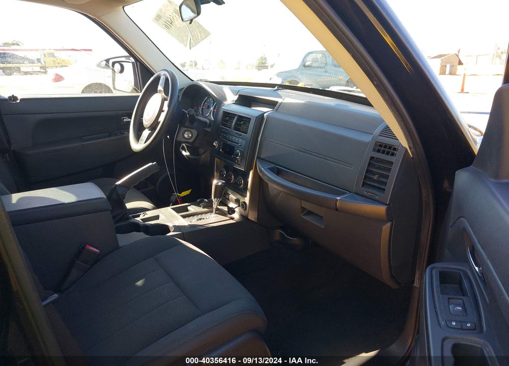 2011 JEEP LIBERTY SPORT VIN: 1J4PN2GK8BW562290