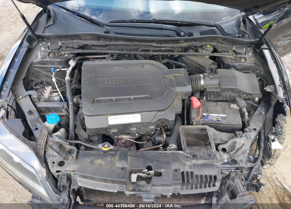 2015 HONDA ACCORD EX-L V-6 VIN: 1HGCT2B89FA007858