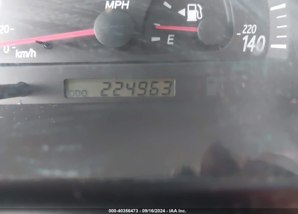 2004 TOYOTA CAMRY LE VIN: 4T1BE32K04U377643