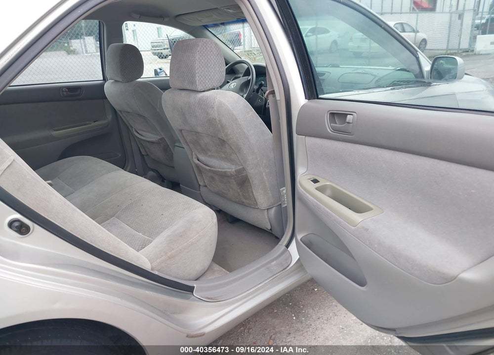 2004 TOYOTA CAMRY LE VIN: 4T1BE32K04U377643