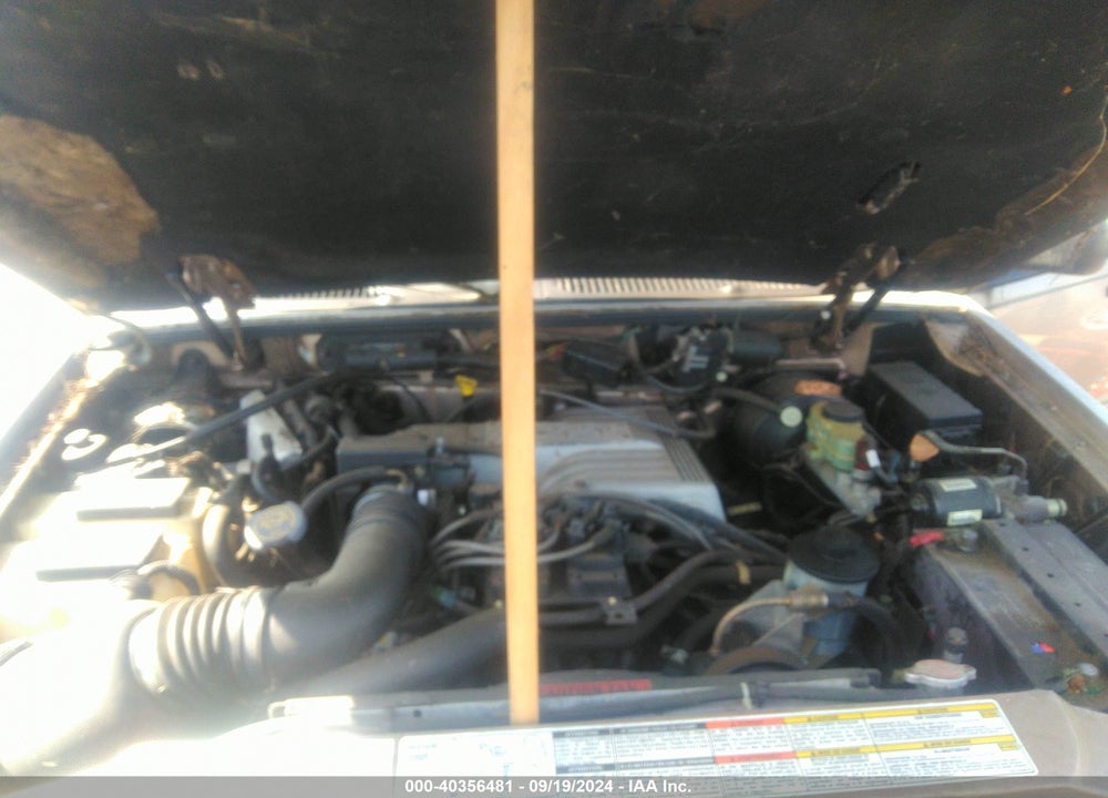 1996 FORD EXPLORER VIN: 1FMDU32P2TZA24197