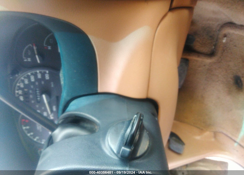 1996 FORD EXPLORER VIN: 1FMDU32P2TZA24197