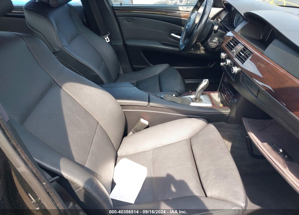 2010 BMW 528I VIN: WBANU5C55AC365818