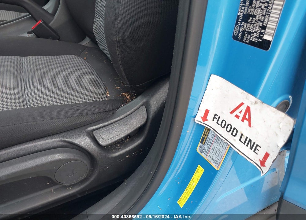 2019 HYUNDAI KONA SE VIN: KM8K12AA5KU296827