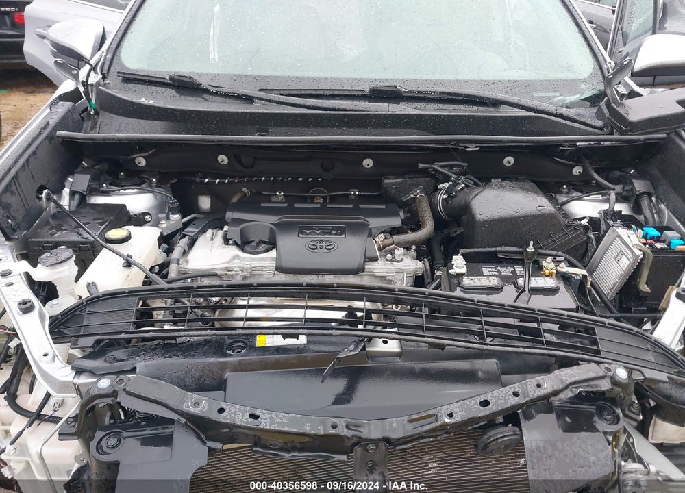 2018 TOYOTA RAV4 XLE VIN: 2T3WFREV2JW441157
