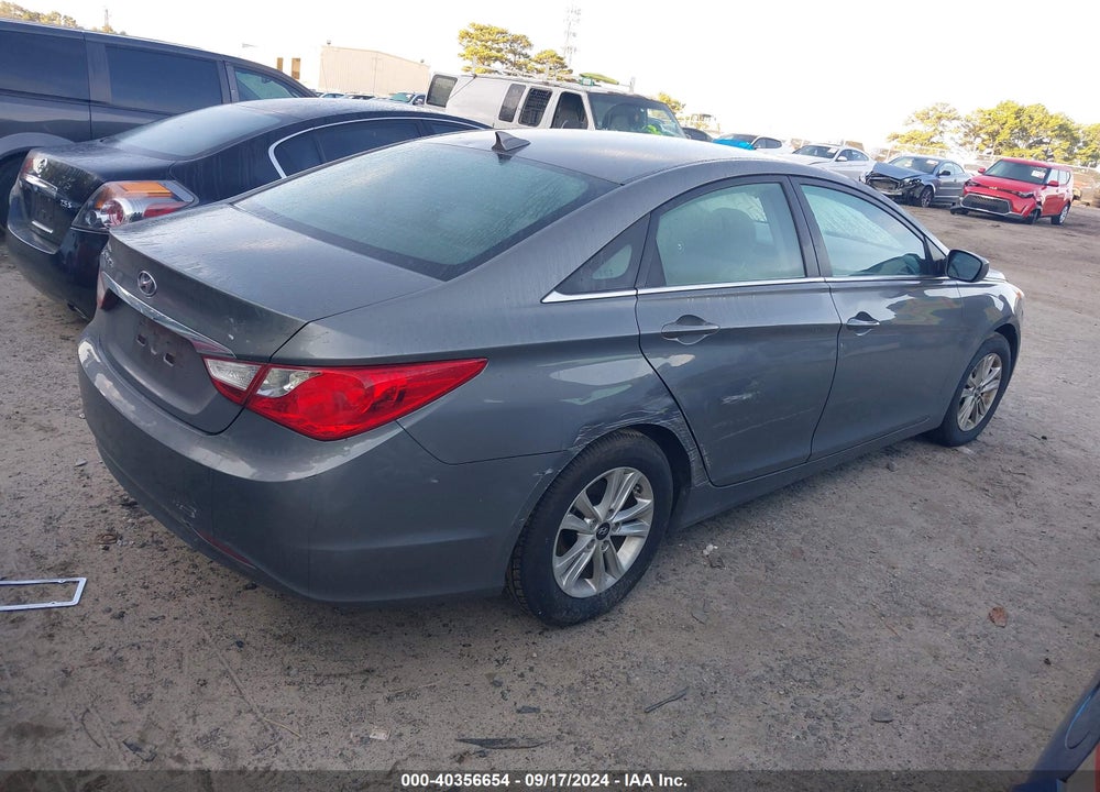 2013 HYUNDAI SONATA GLS VIN: 5NPEB4AC1DH616587