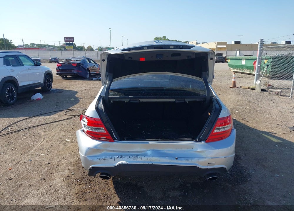 2012 MERCEDES-BENZ C 300 LUXURY 4MATIC/SPORT 4MATIC VIN: WDDGF8BB5CR229371