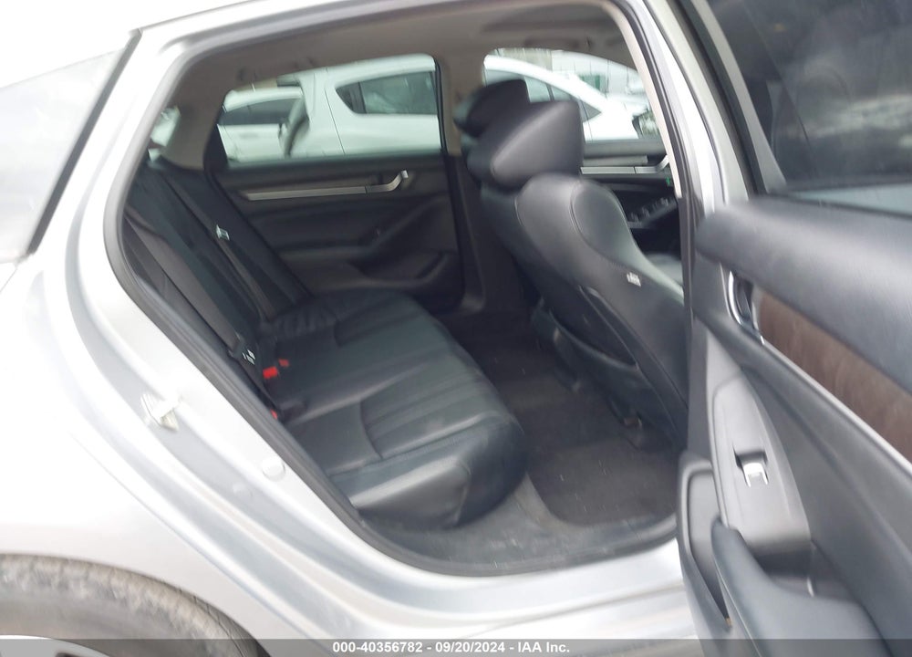 2018 HONDA ACCORD VIN: 1HGCV1F50JA090058