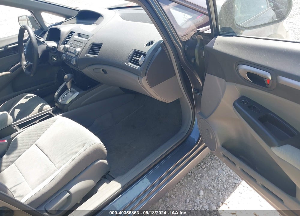 2010 HONDA CIVIC SDN EX VIN: 19XFA1F84AE039984