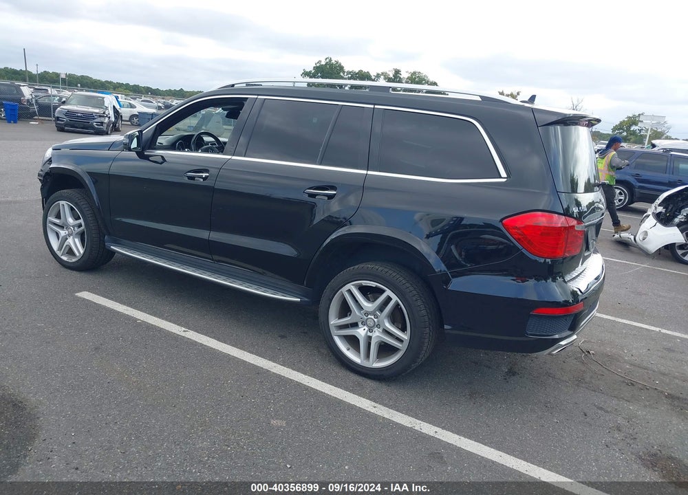 2016 MERCEDES-BENZ GL 550 4MATIC VIN: 4JGDF7DE0GA705377