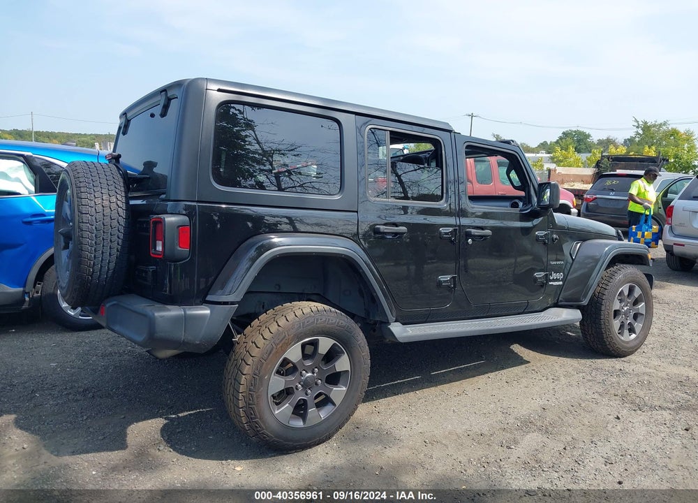 2018 JEEP WRANGLER UNLIMITED SAHARA 4X4 VIN: 1C4HJXEN2JW199435